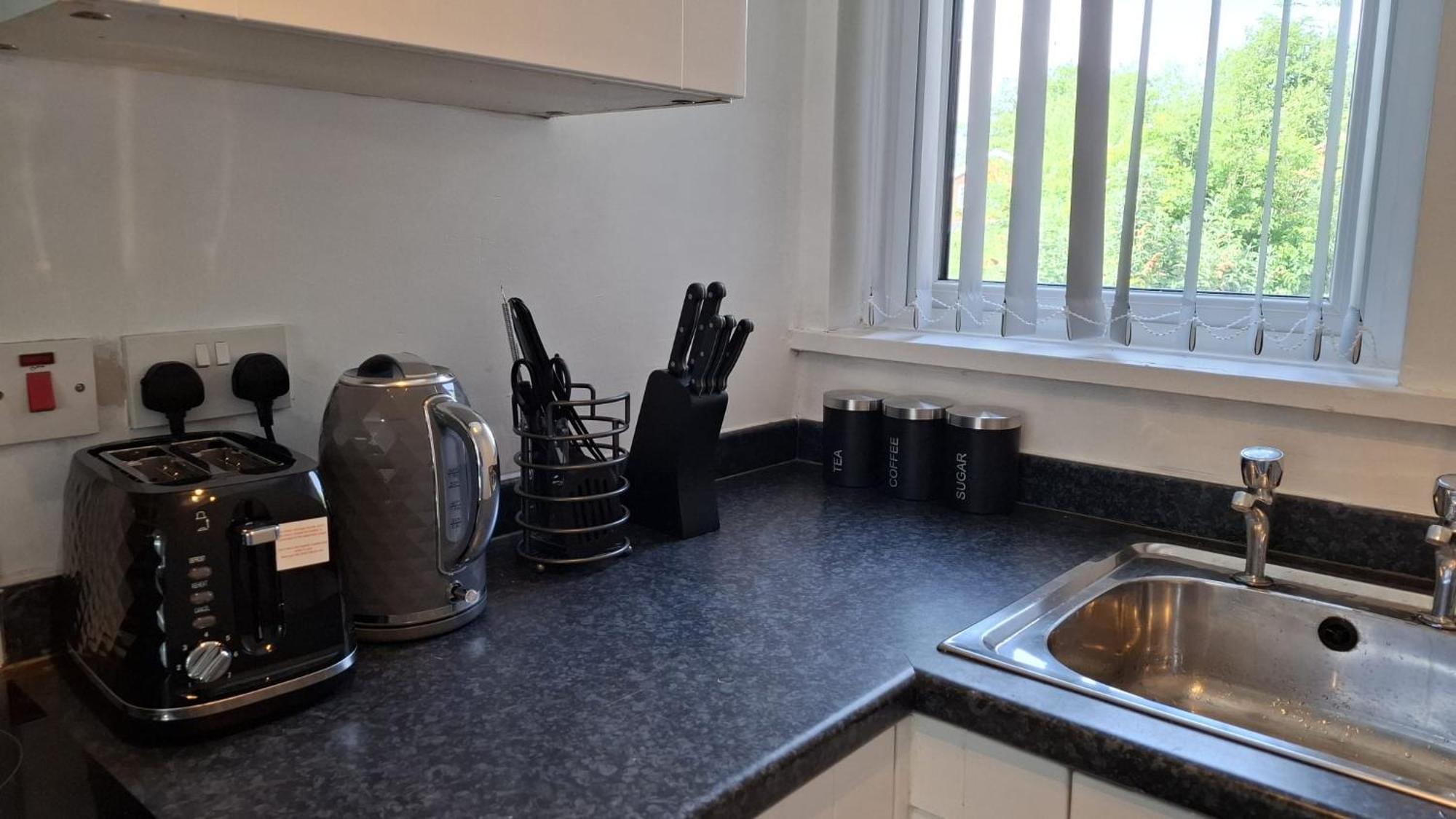Apartment Long Term Stays, Free Parking